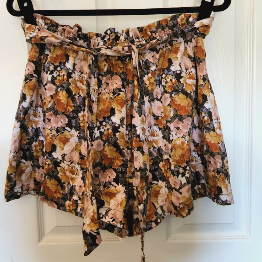 Wild Fabel Floral Short w/Pockets